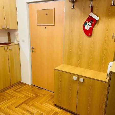 Apartament Jolly - *